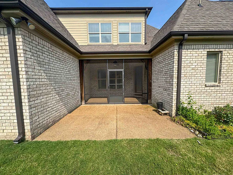 4435 Chestnut Hill Dr — Photo 23