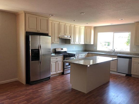 4th image of 3331 Mount Vista Dr