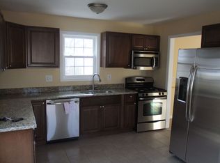 151 Cabbel Dr, Manassas Park, VA 20111