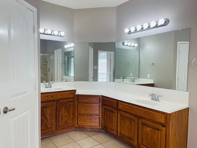 5936 Chisholm Trl — Photo 18