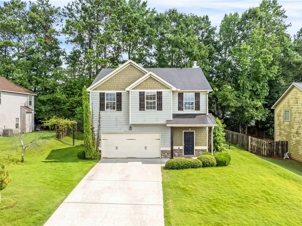 2705 Bechet Ln, Opelika, AL 36801