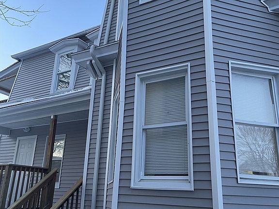 2nd image of 12 Winslow St