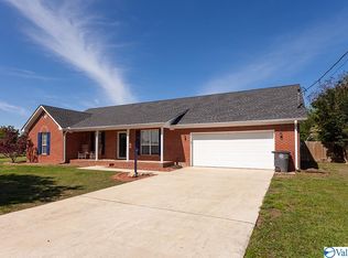 87 County Road 392, Trinity, AL 35673