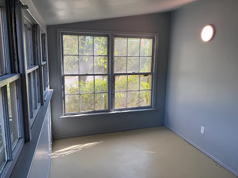 6343 Parkdale Dr — Photo 15