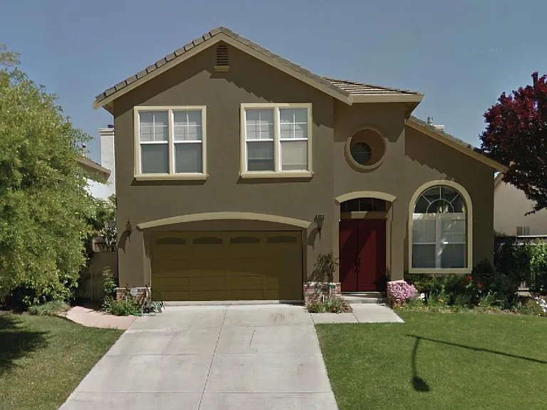 9236 Dove Ct — Photo 1