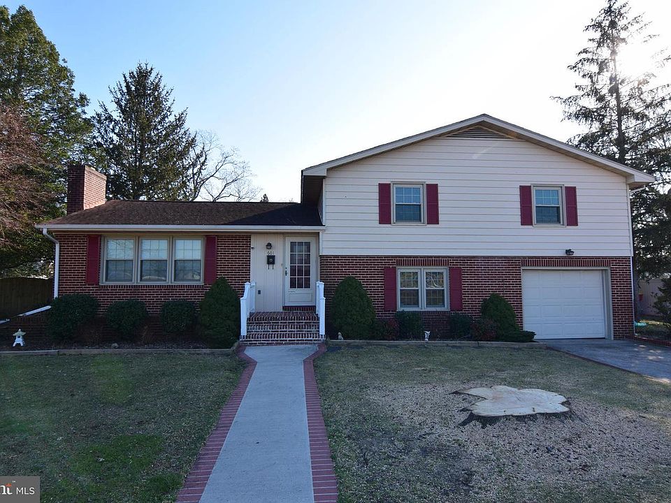 1st image of 601 McKean St