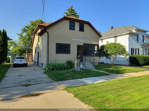 806 W 8th Ave, Oshkosh, WI 54902