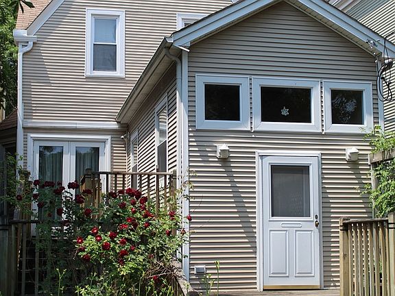 2nd image of 4135 N Hermitage Ave