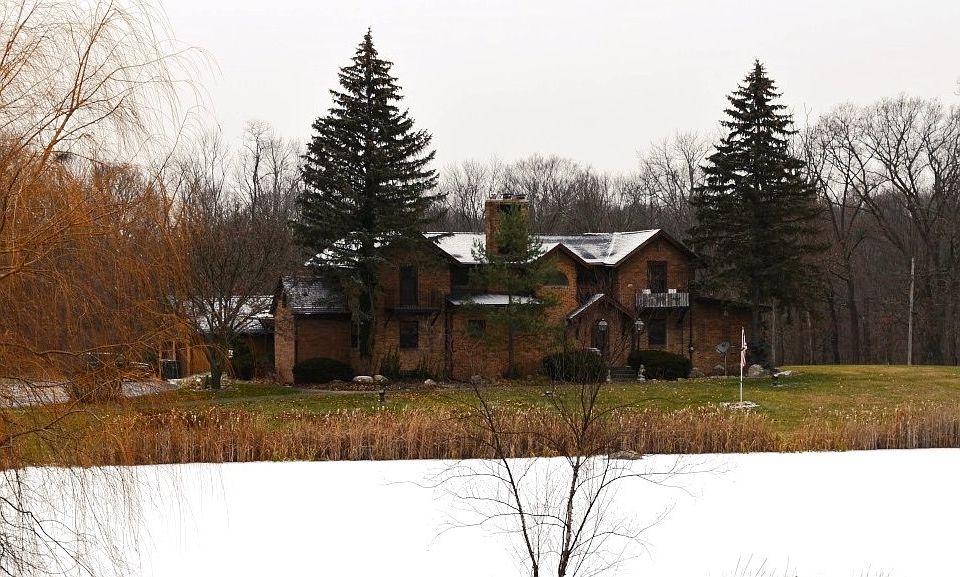 1st image of 2346 Theiss Rd