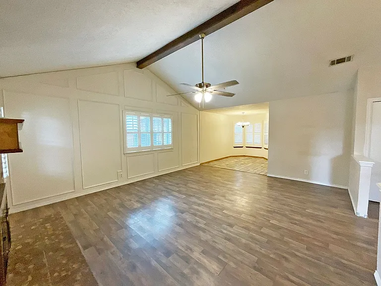 2407 Arbor Cir — Photo 3