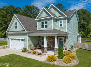 110 E Goldeneye Ct, Sneads Ferry, NC 28460