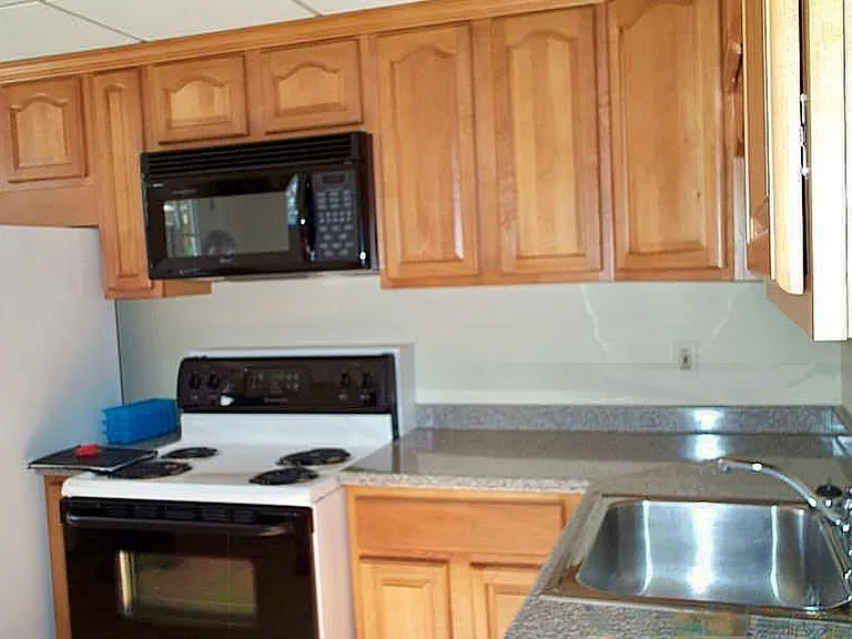 275 South St #6 — Photo 16