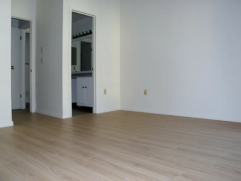 2125 SW 39th Way — Photo 16