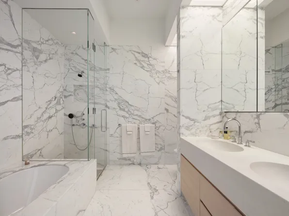 432 Park Avenue image 9 of 11