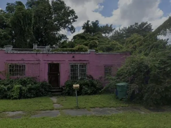 660 NW 43rd Street, Miami, FL 33127