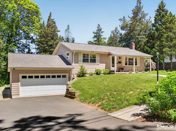 8 Liberty Ridge, Clinton, CT 06413