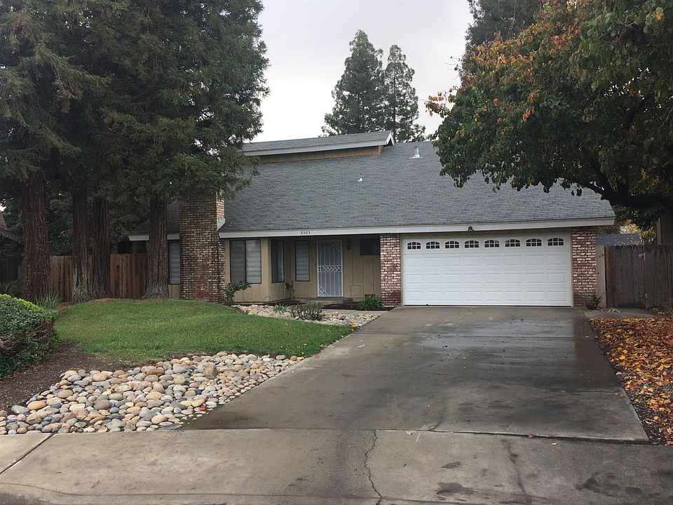 1st image of 2423 E Vassar Dr