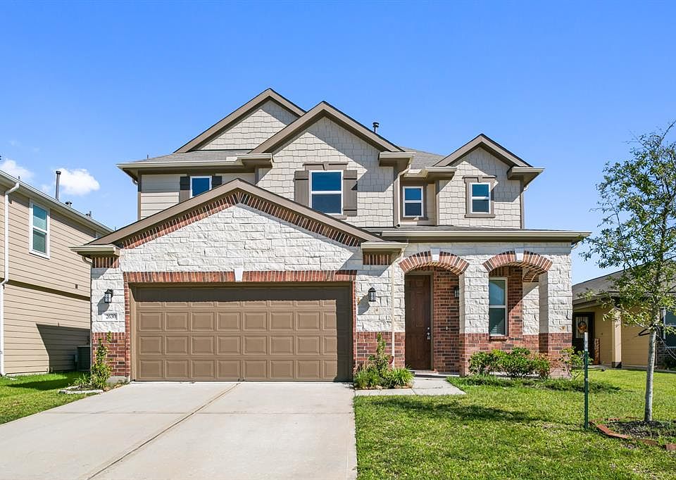 1st image of 2630 Oakwood Bluff Trl