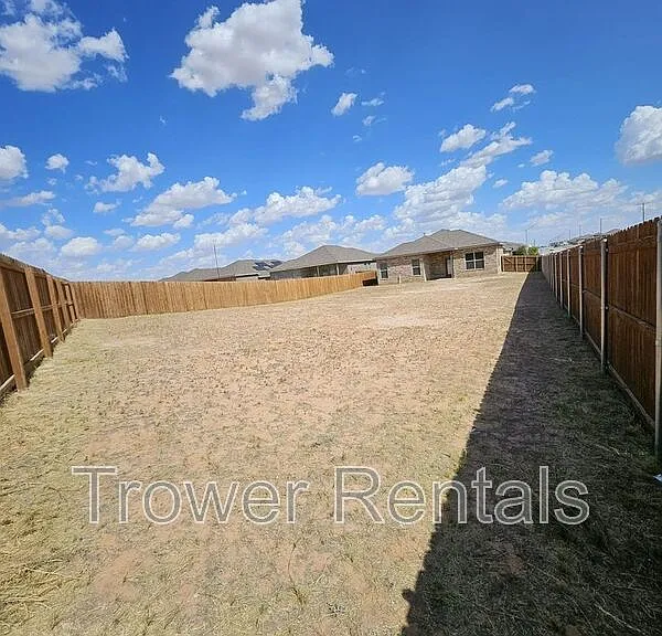1021 E 90th Ct — Photo 23