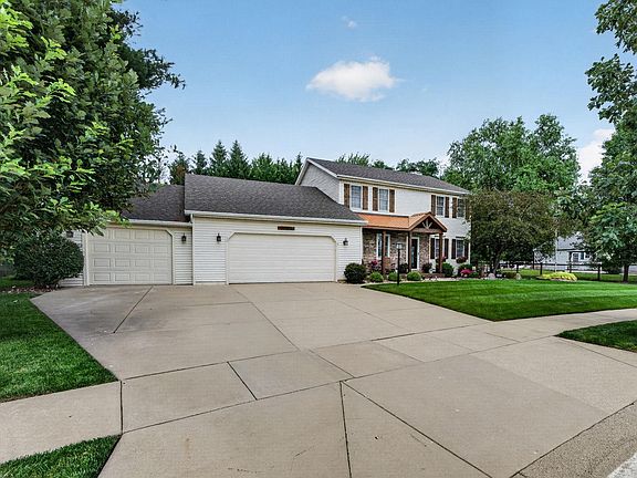 3rd image of 14499 Skybreeze Dr