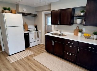 820 W 4th St APT 3, Duluth, MN 55806