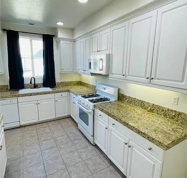 33590 Willow Haven Ln #102 — Photo 23
