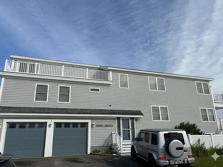 112 Ocean Dr — Photo 13