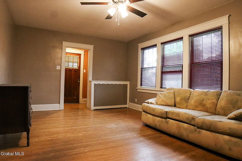 3rd image of 21 Turner Place