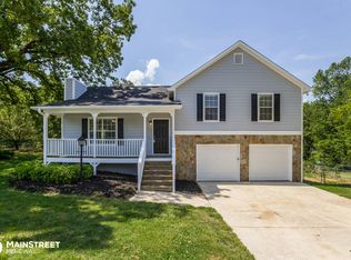 2929 Jamey Ln, Douglasville, GA 30135