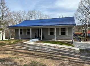 136 Tan Bark Ln, La Follette, TN 37766