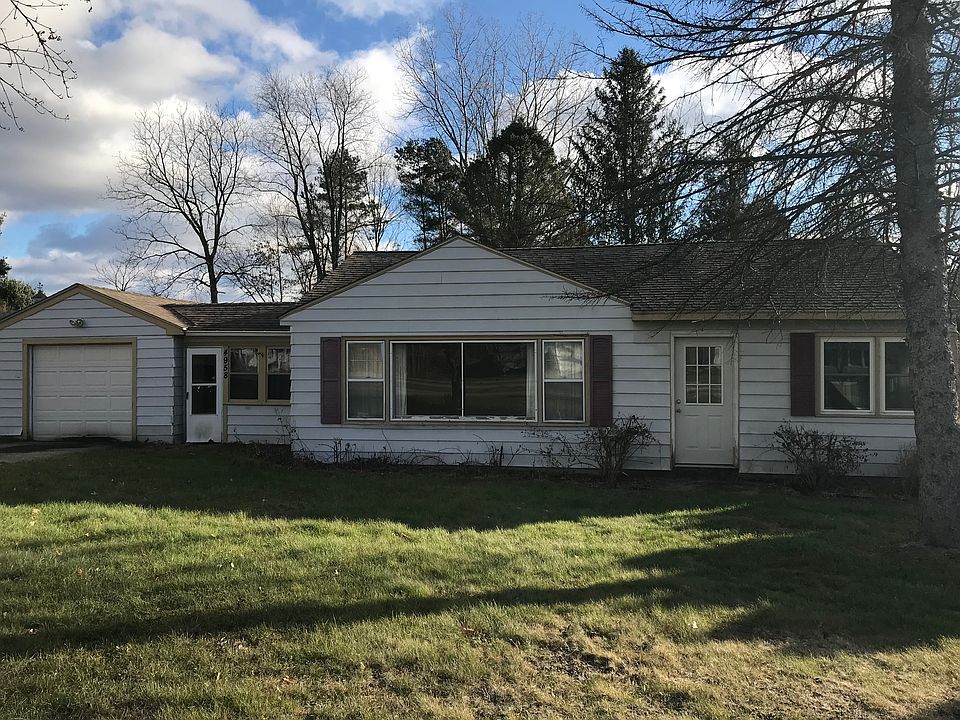 1st image of 4958 Pine Island Dr NE