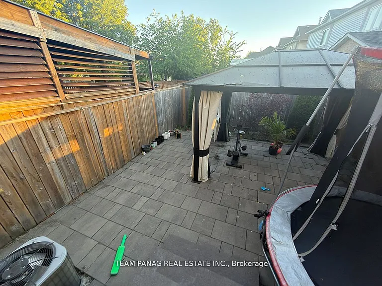 35 Hickorybush Ave — Photo 18