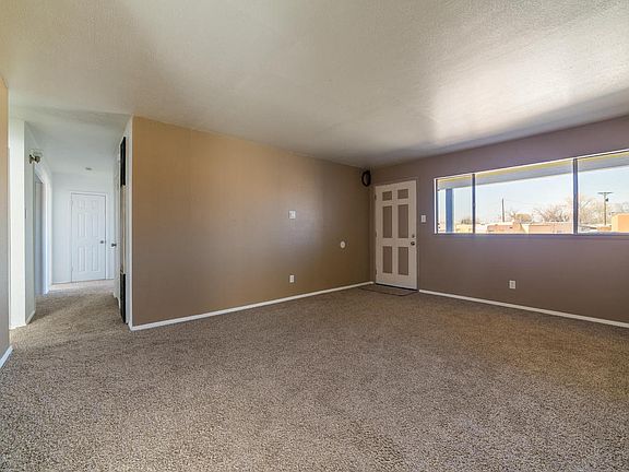 4th image of 3506 Sierra Vista Dr