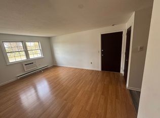 61 Storey Ave APT 9, Newburyport, MA 01950
