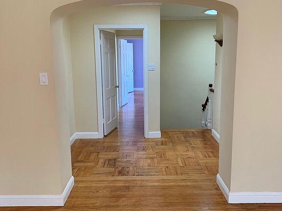 4th image of 5024 Fulton St