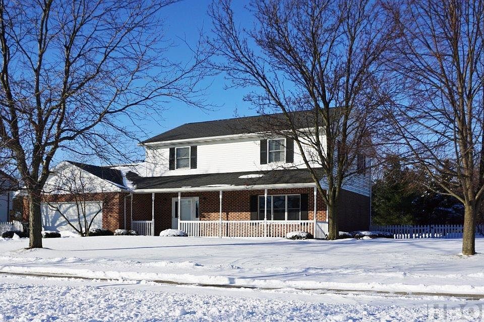 1st image of 834 Nutmeg Ln