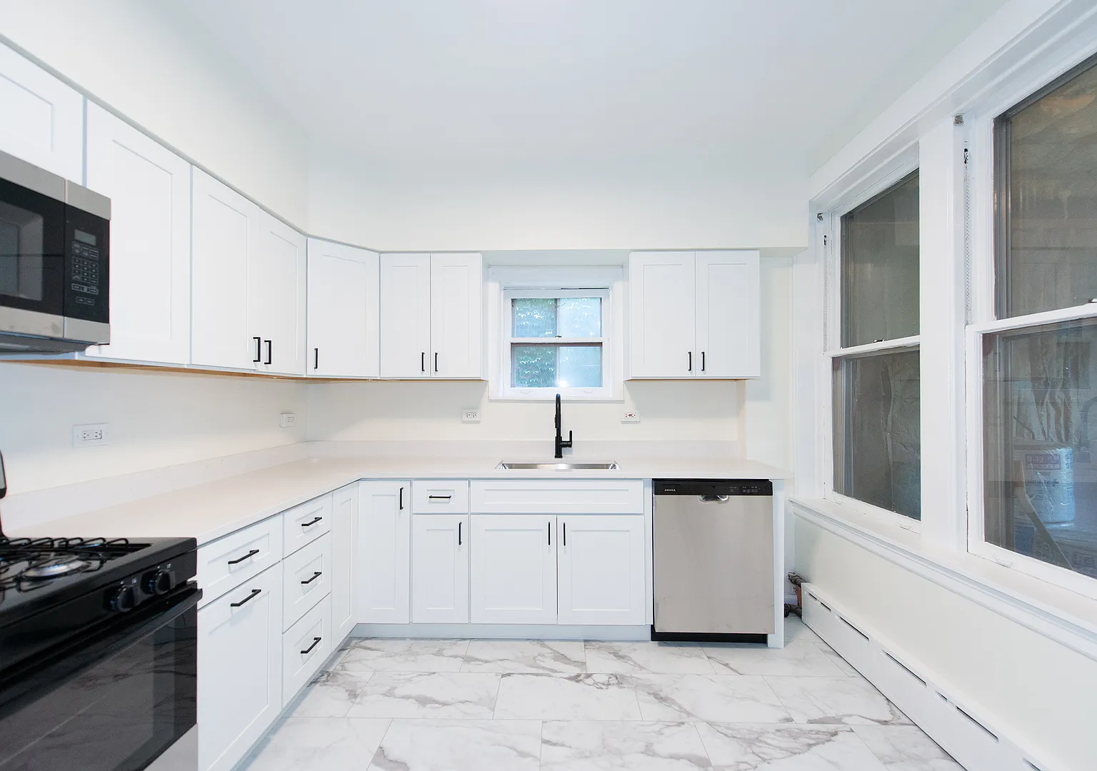 2 bed, 1100 sqft, $2,000 — Photo 4
