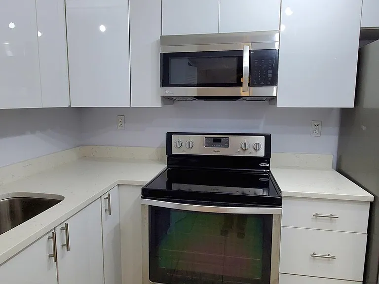 721 N Pine Island Rd #103 — Photo 10