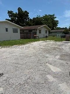6183 SW 41st Ct #2 — Photo 38
