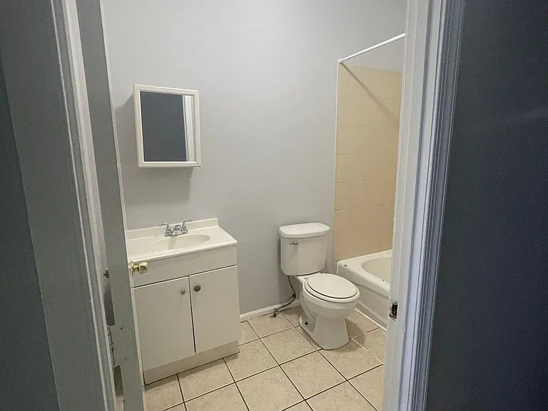 5849 Market St #2 — Photo 7