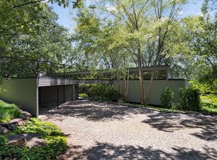 363F S Bateman Cir, Barrington, IL 60010