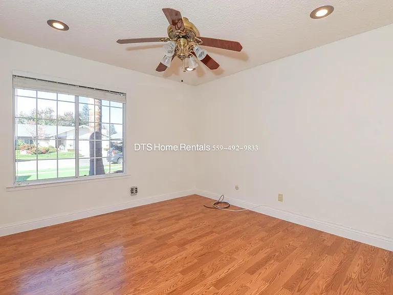 8206 N San Pablo Ave — Photo 10