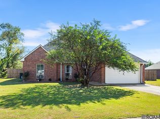 38490 Highland Terrace Ave, Denham Springs, LA 70706