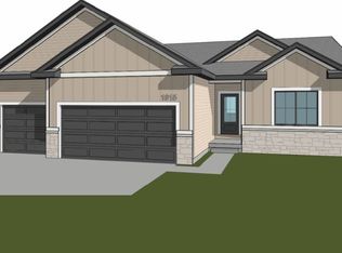 1815 Silver Maple Dr, Norwalk, IA 50211