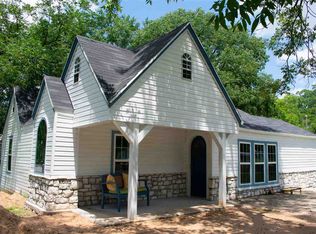 302 N Main St, Bogata, TX 75417