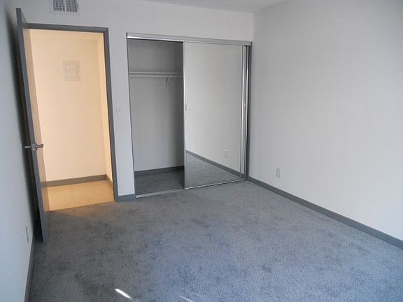 4th image of 161 E 18th St APT 29