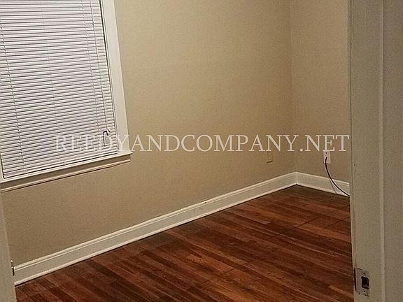 5th image of 3475 Hester Ave