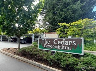 725 141st Pl NE APT 4, Bellevue, WA 98007