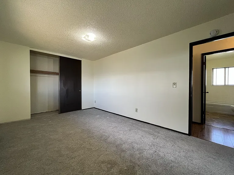 4660 NE Lombard St — Photo 19
