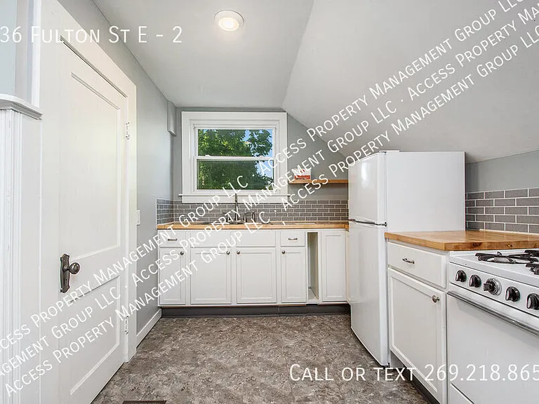 736 Fulton St E #2 — Photo 7